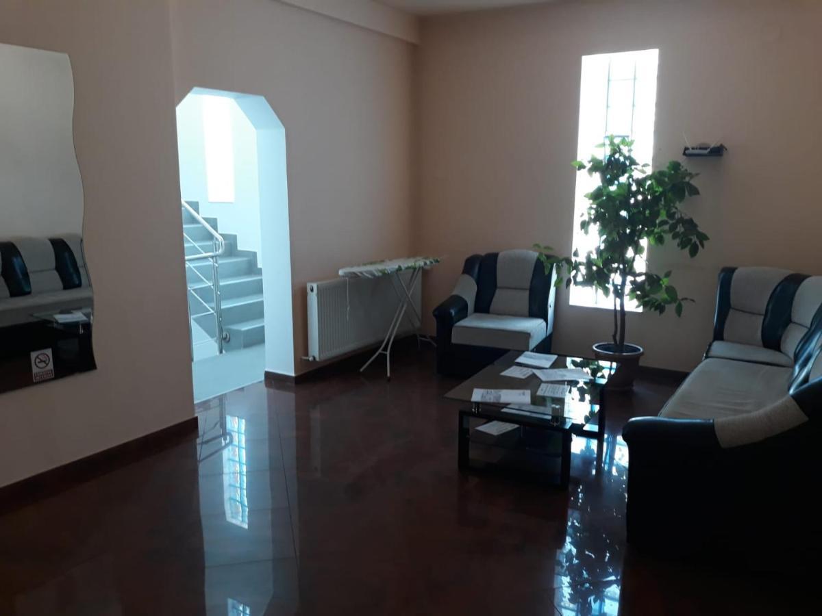 Vila Adriano Turda Exterior photo