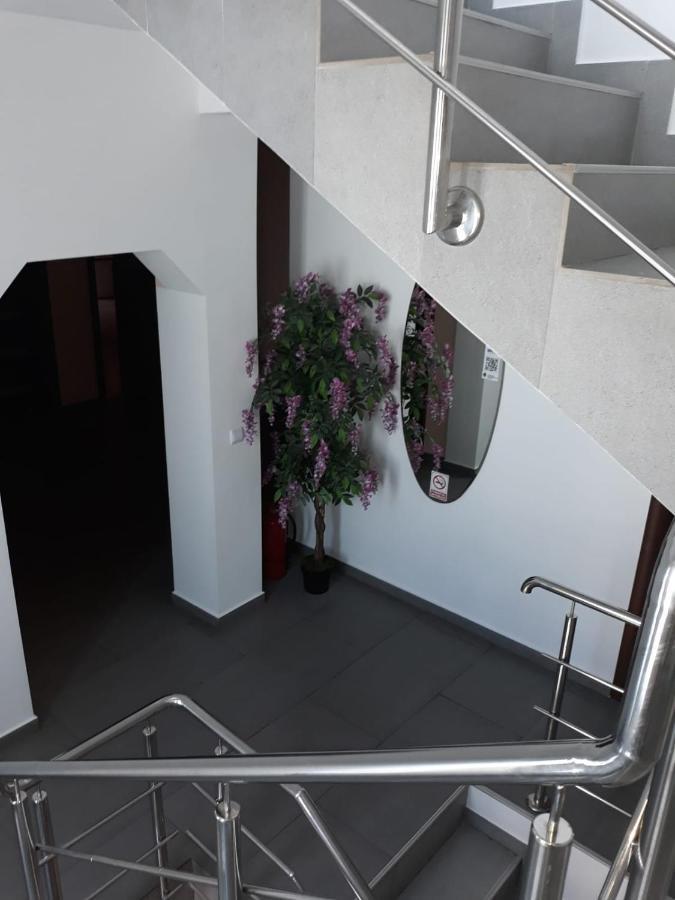 Vila Adriano Turda Exterior photo